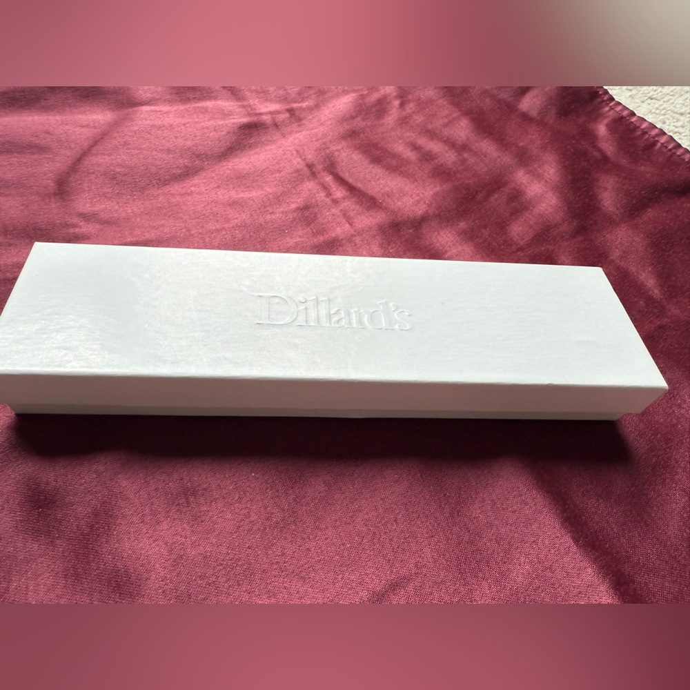 Dillards Cardboard Paper JEWELRY GIFT BOX Storage Bracelet Watch Necklace White